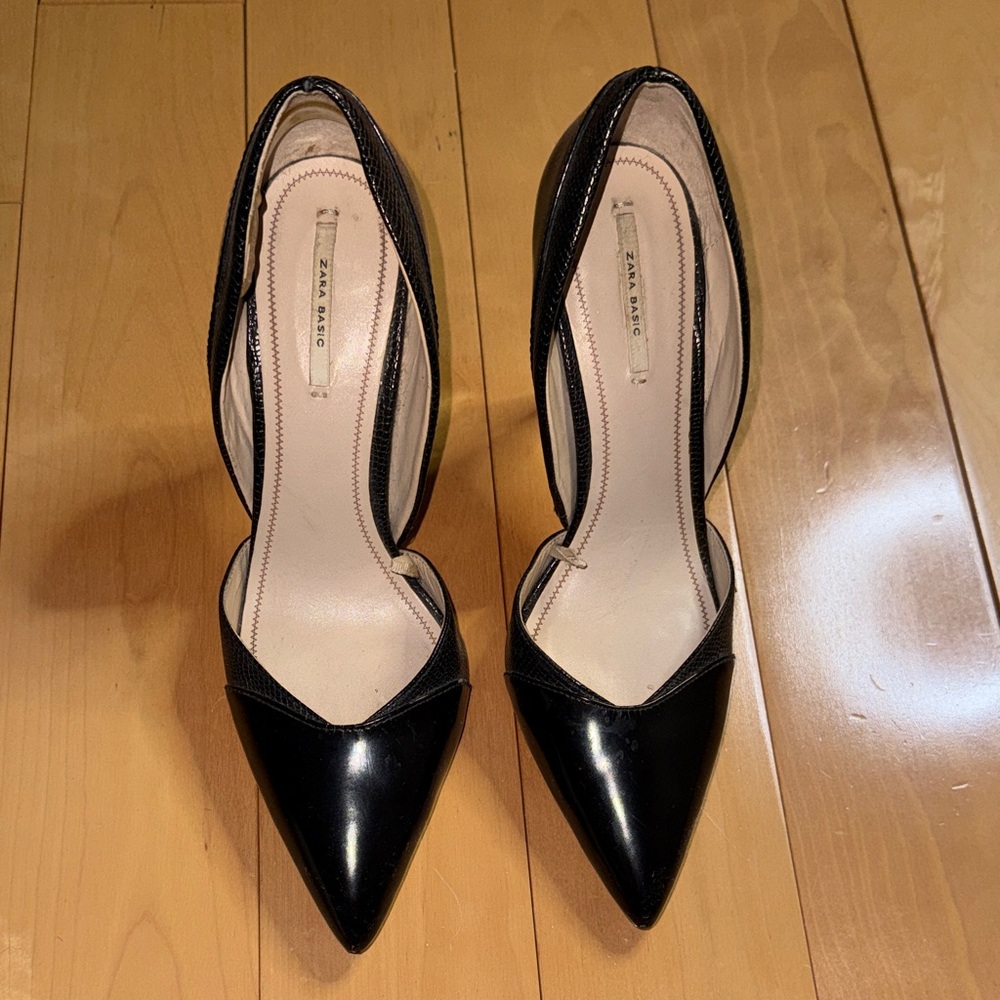 Zara Black Pointed Toe Heels